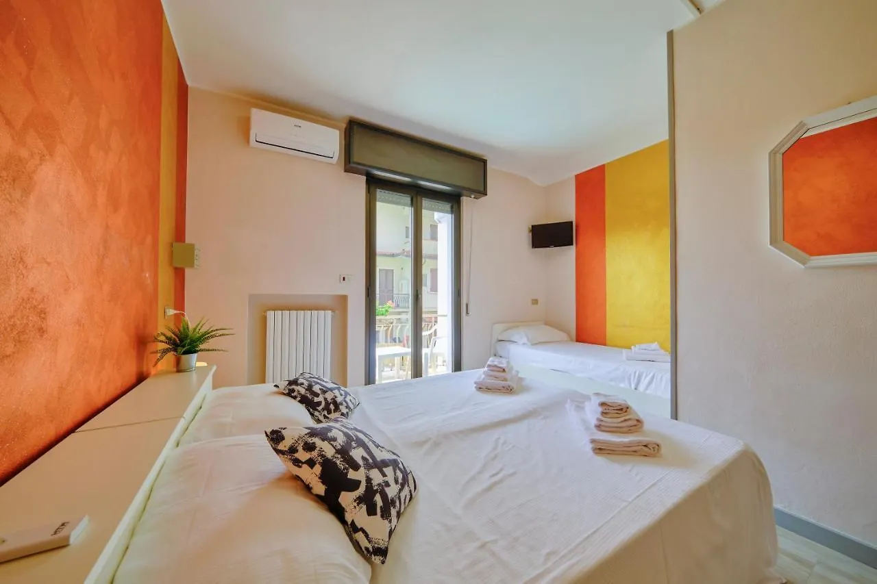 סירמיונה Hotel Vittoria
