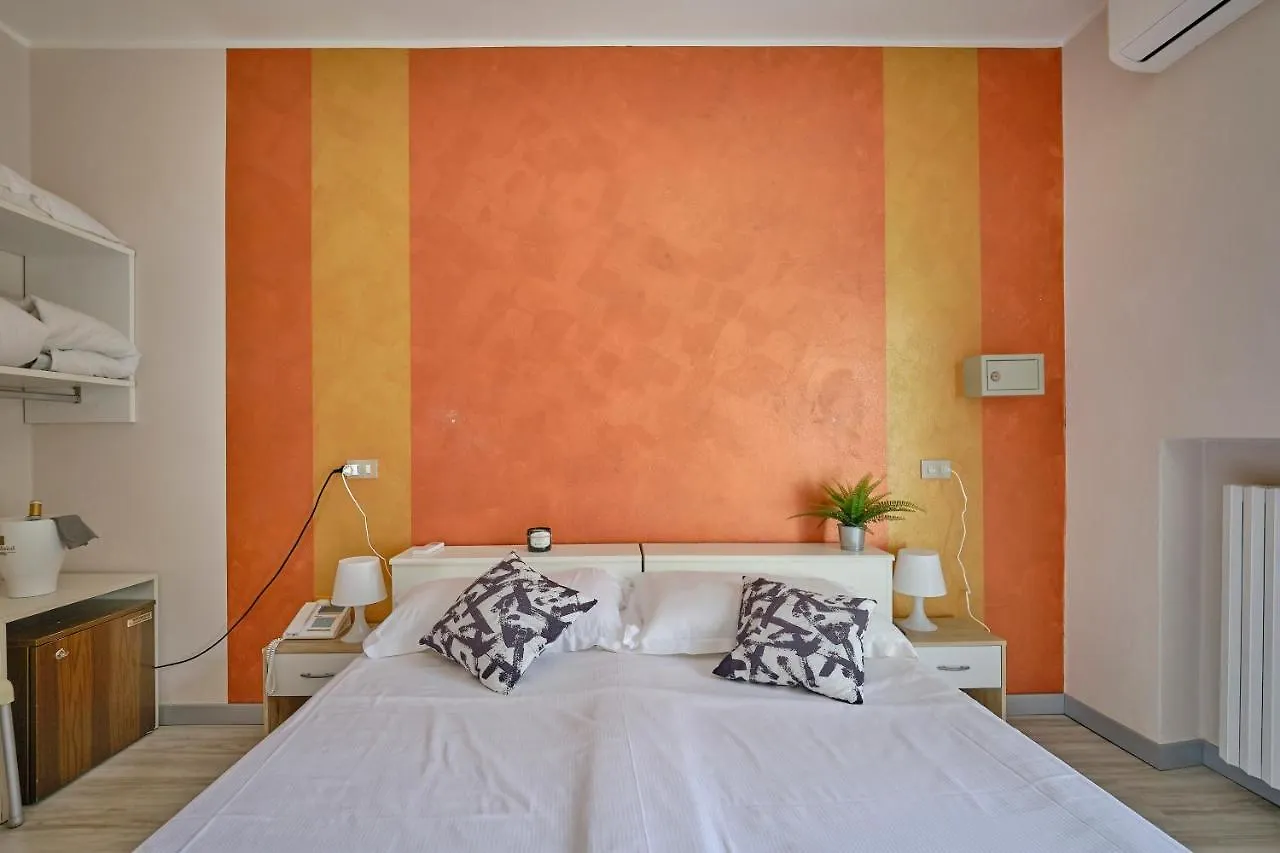 סירמיונה Hotel Vittoria