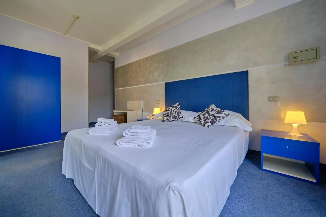 סירמיונה Hotel Vittoria